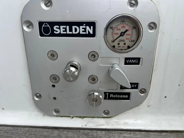 Lyn Yacht Photos Pics Hanse 588