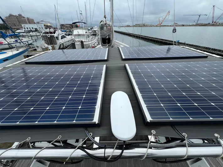 Lyn Yacht Photos Pics Hanse 588