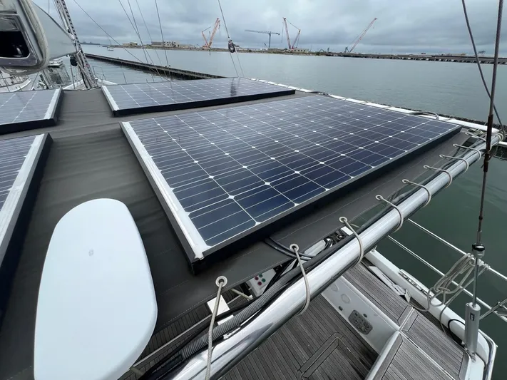 Lyn Yacht Photos Pics Hanse 588