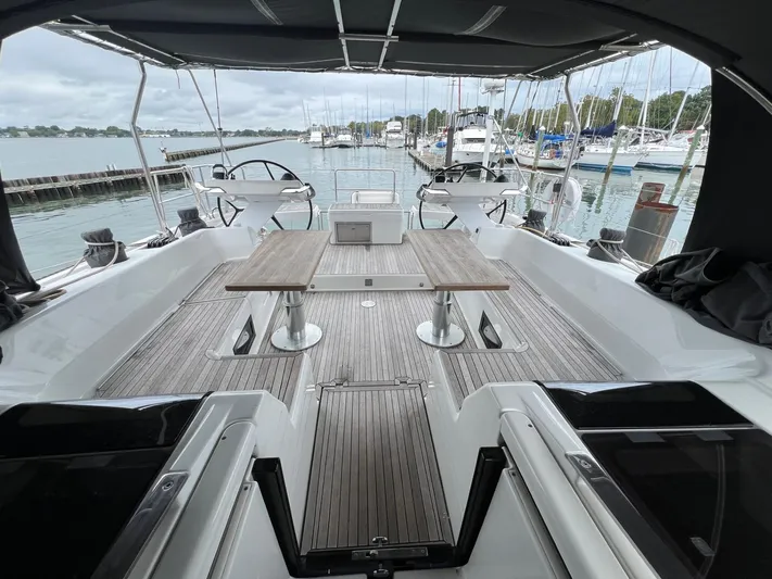 Lyn Yacht Photos Pics Hanse 588