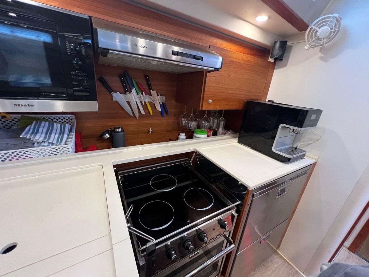 2017 Hanse 58 