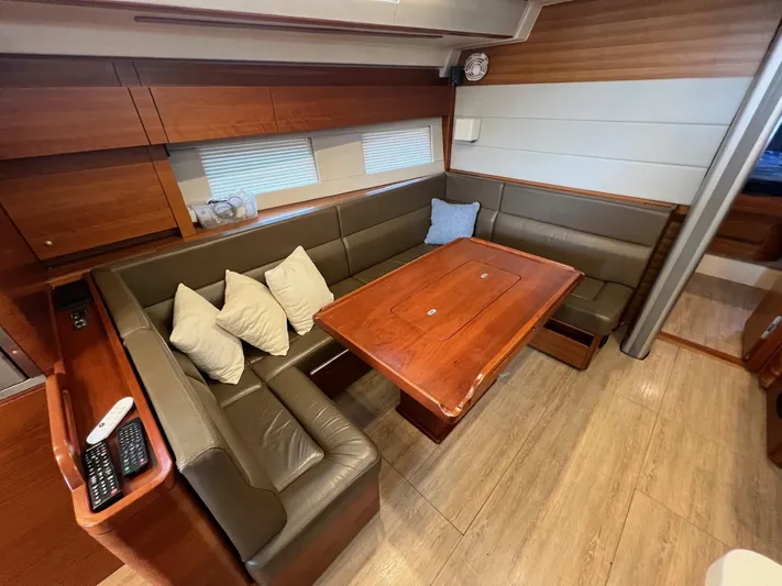 Lyn Yacht Photos Pics Hanse 588