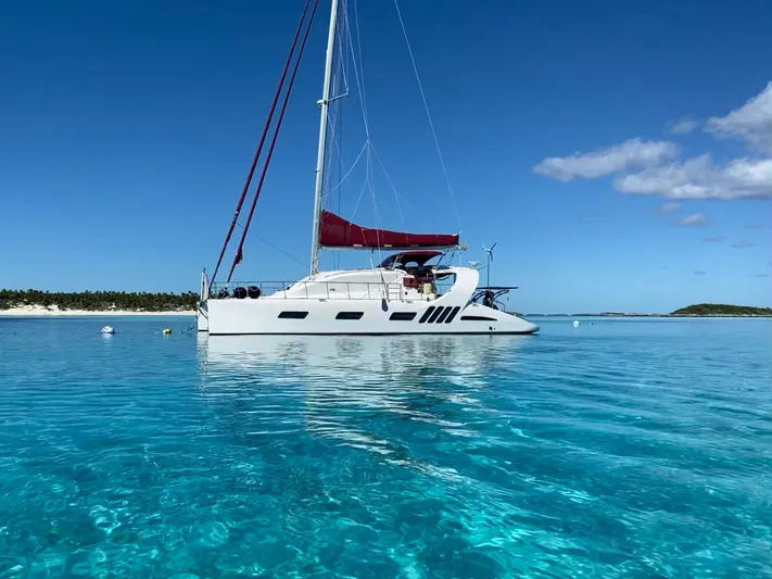 Maisie Yacht Photos Pics 