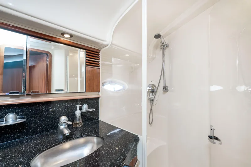 Jo's Diamond Yacht Photos Pics 