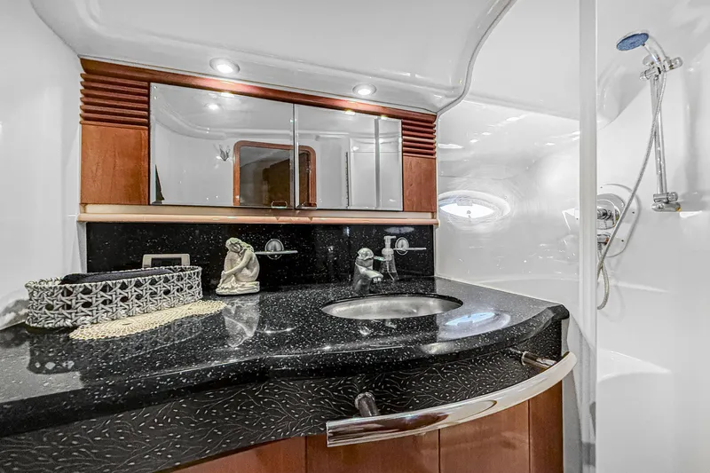 Jo's Diamond Yacht Photos Pics 