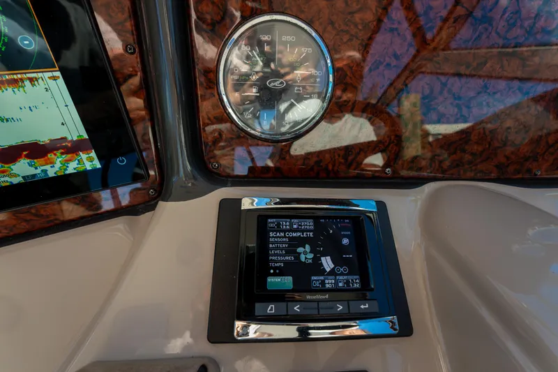 Jo's Diamond Yacht Photos Pics 