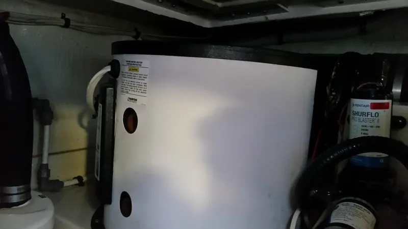 Mai Time Yacht Photos Pics 