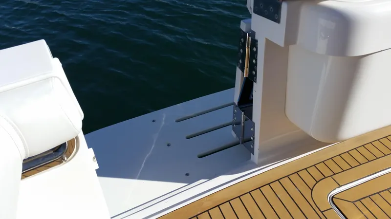 Mai Time Yacht Photos Pics 