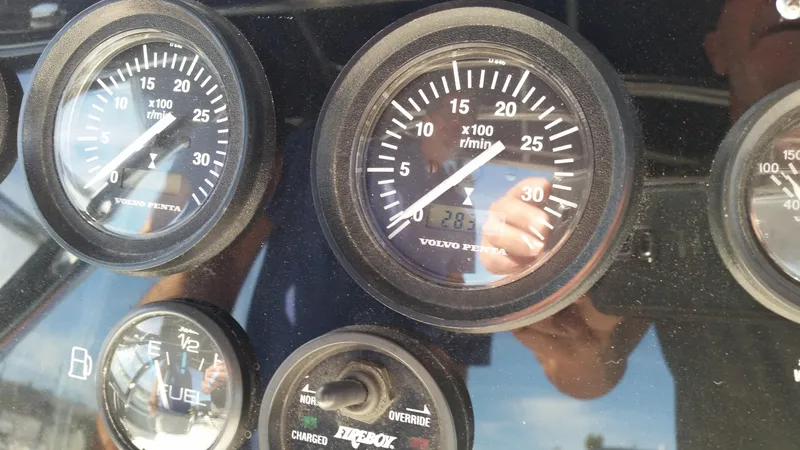 Mai Time Yacht Photos Pics 