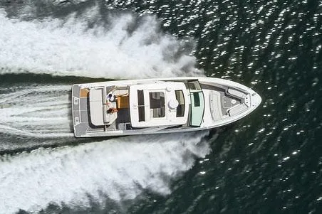  Yacht Photos Pics Manufacturer Provided Image: Aerial view of a 2022 Sea Ray SLX 400 boat cruising on water.
