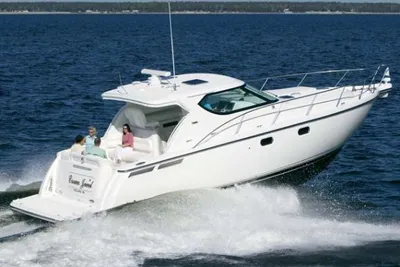 Tiara Yachts 4300 Sovran