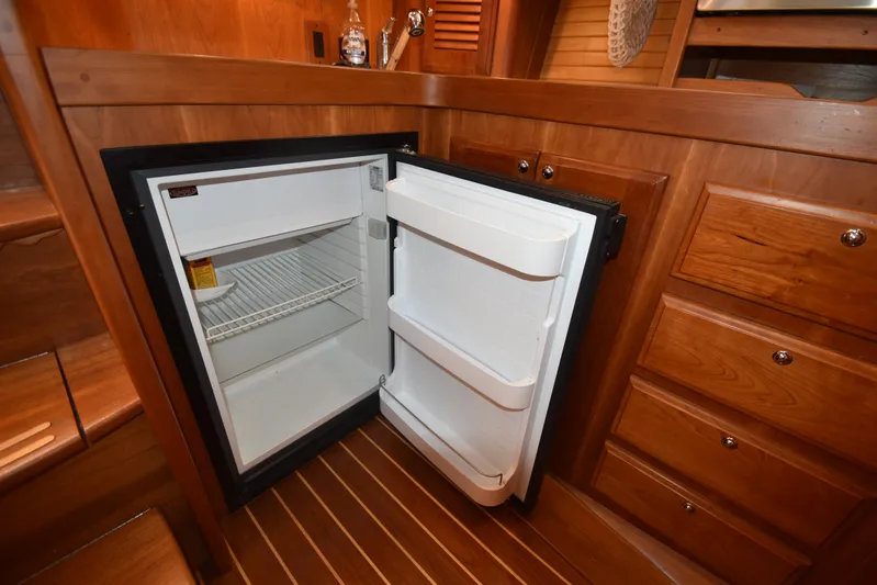 Down Time Yacht Photos Pics 