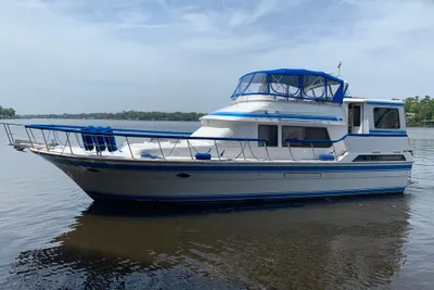 Vista 49 Motor Yacht