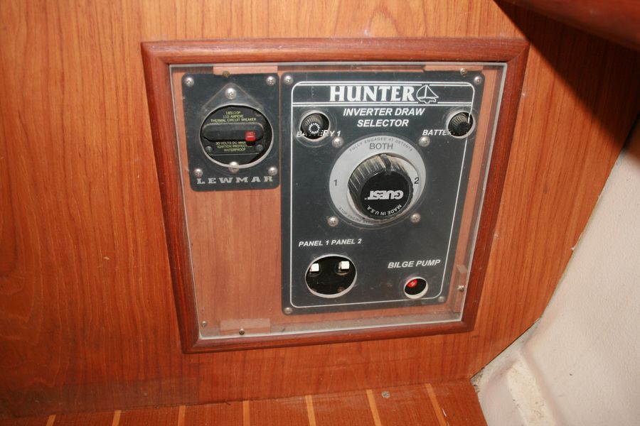 2001 Hunter 410