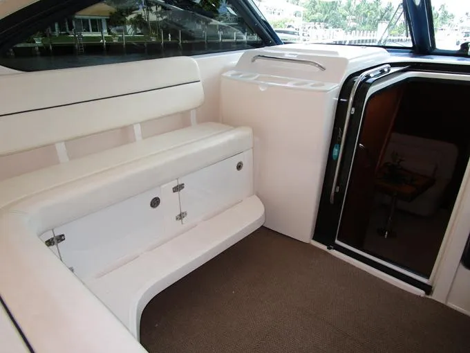 50/50 Yacht Photos Pics Cabin Access