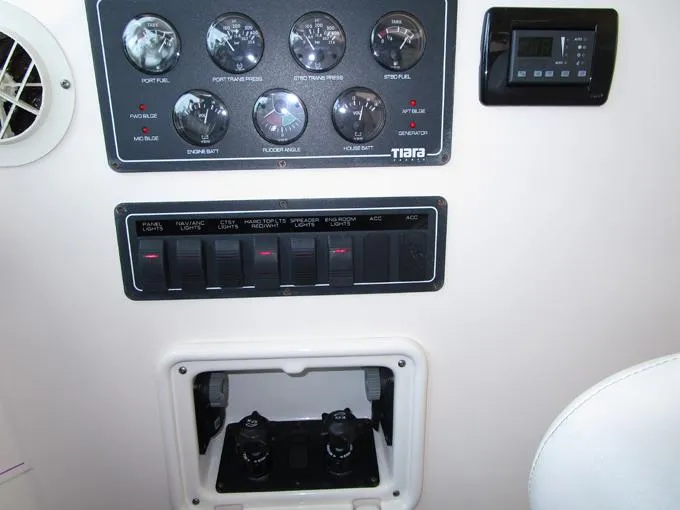 50/50 Yacht Photos Pics Tiara Gauge Panel and Cummins Back Up