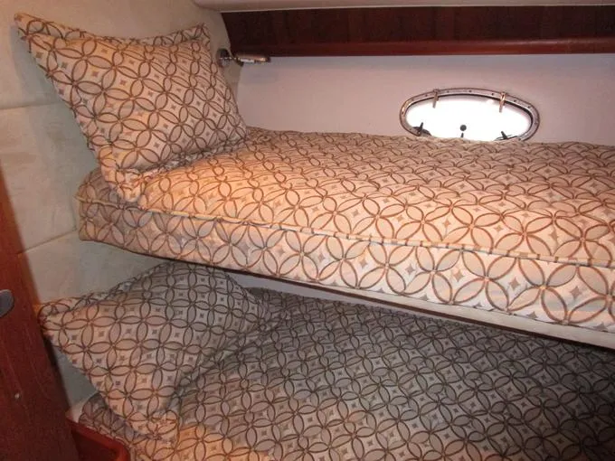 50/50 Yacht Photos Pics Over Under Bunks