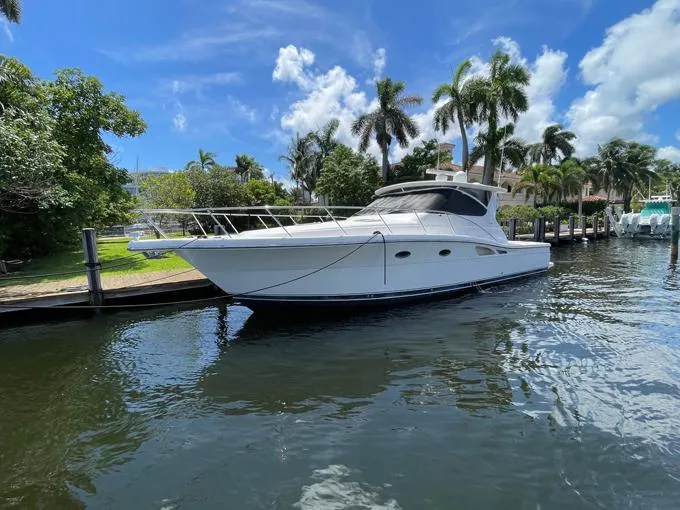 50/50 Yacht Photos Pics Bow View