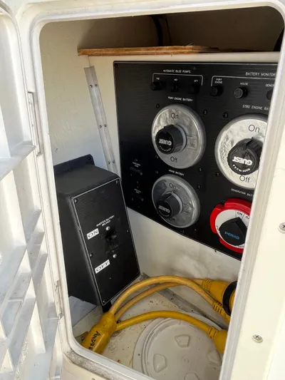  Yacht Photos Pics Electrical panel of 1996 Bayliner 3788 Command Bridge Motoryacht with switches and cables.