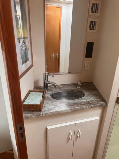 Off Piste Yacht Photos Pics 