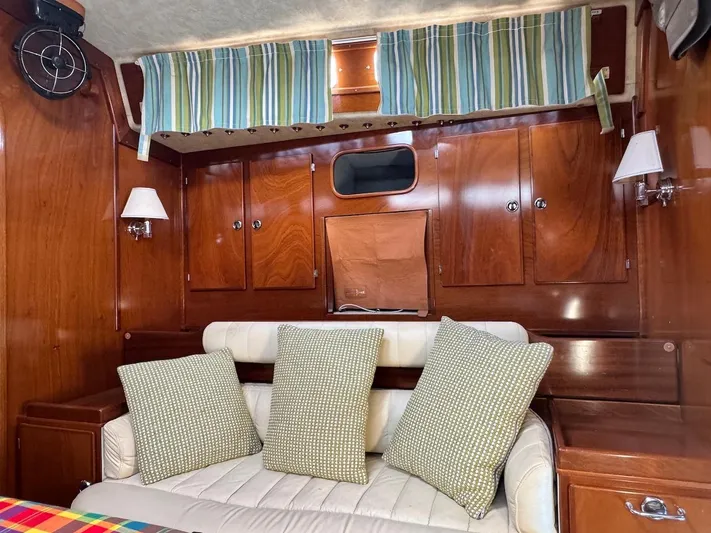 Rascal Yacht Photos Pics 