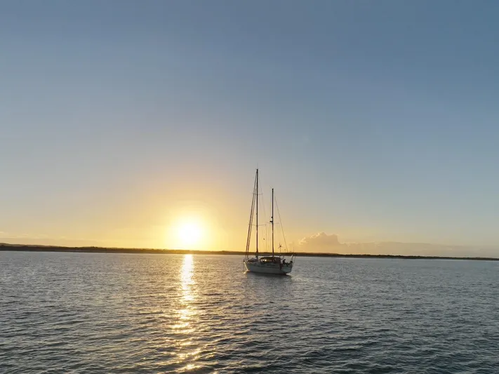 Rascal Yacht Photos Pics 