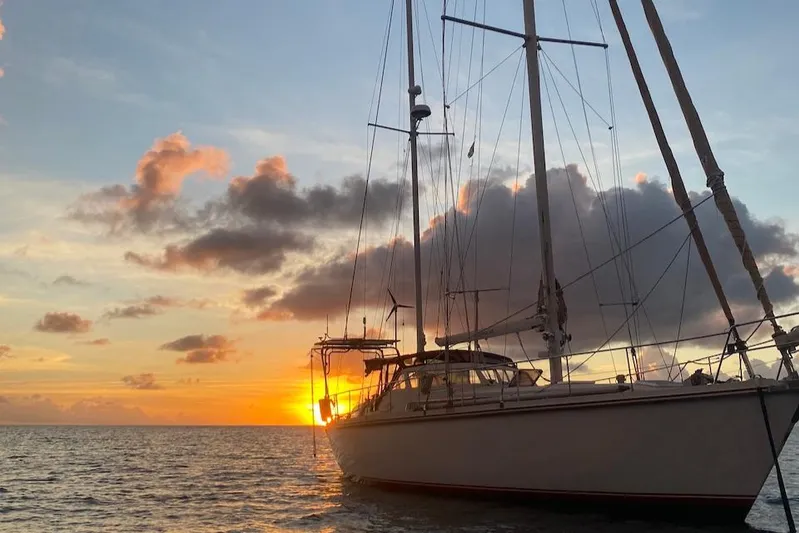 Rascal Yacht Photos Pics 