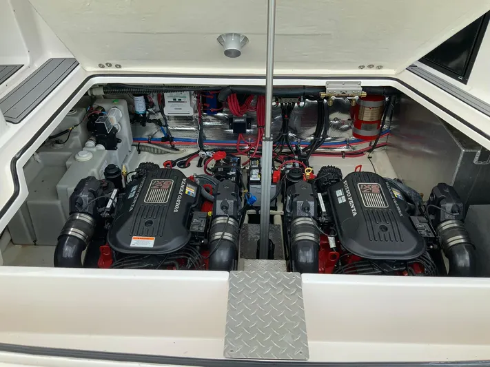 Feelin Nauti Yacht Photos Pics 