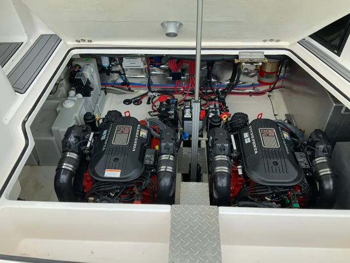 Feelin Nauti Yacht Photos Pics 