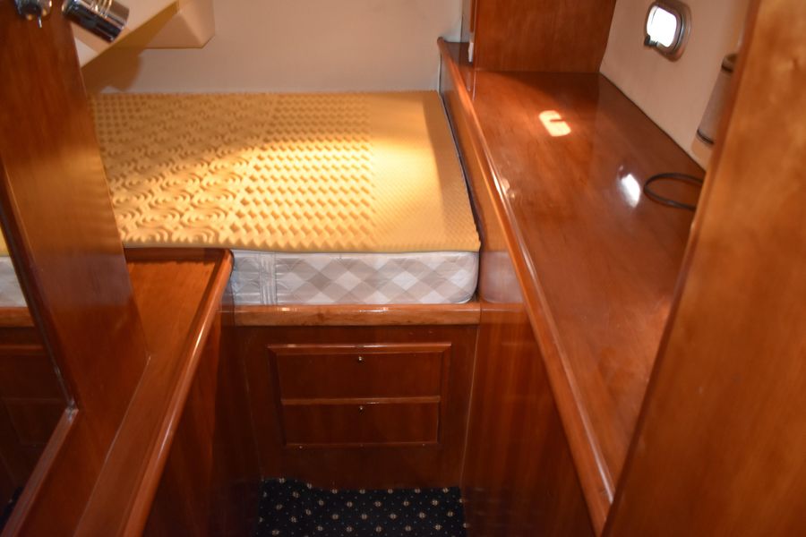 2001 Motor Yacht Sports Cat 44