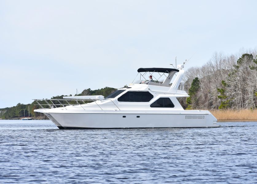 2001 Motor Yacht Sports Cat 44