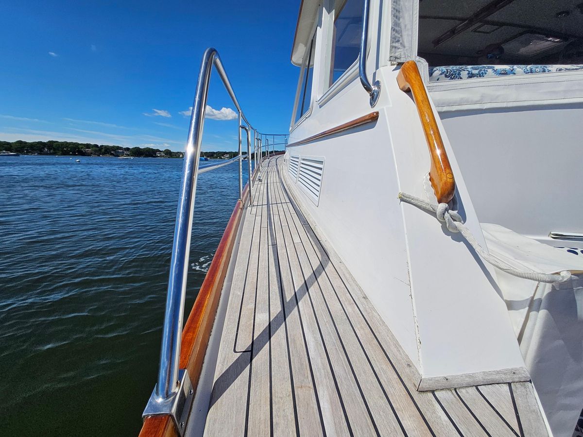 2002 Grand Banks 49 