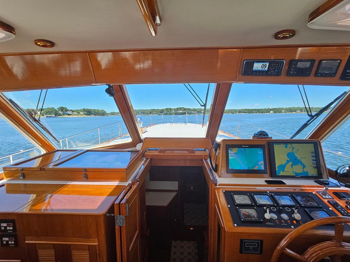 2002 Grand Banks 49 