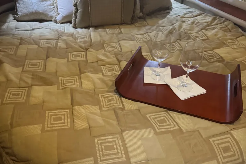 Shenanigans II Yacht Photos Pics 