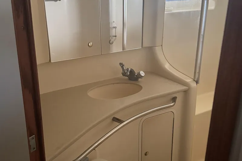 Shenanigans II Yacht Photos Pics 