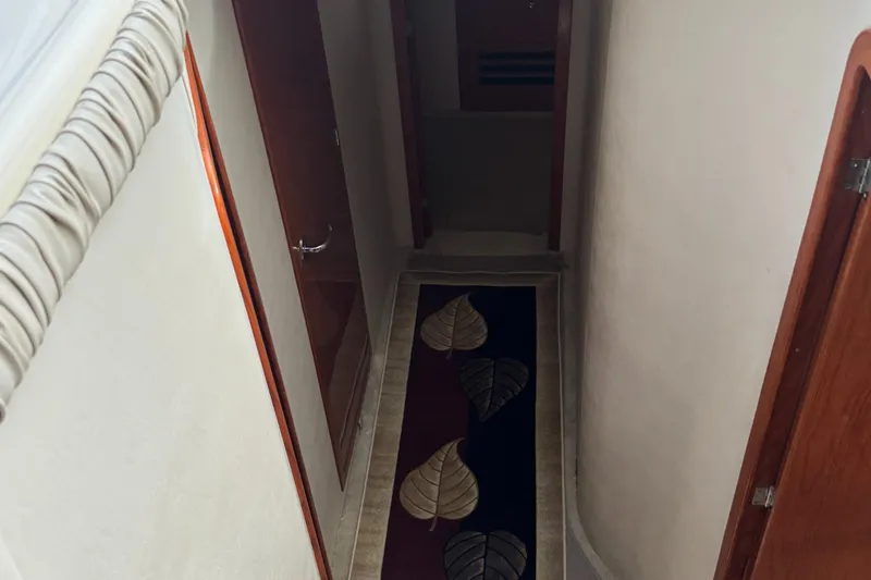 Shenanigans II Yacht Photos Pics 