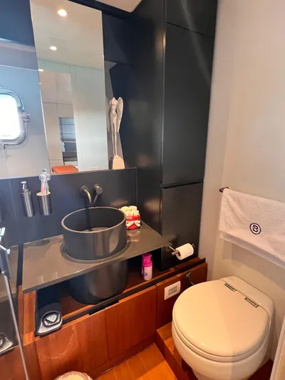  Yacht Photos Pics Bluegame bgx70