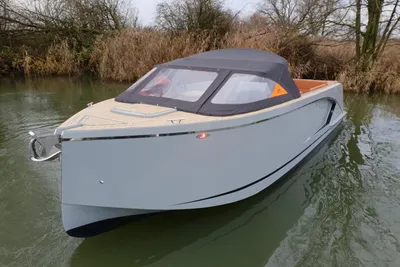 2024 Maxima 840 Tender