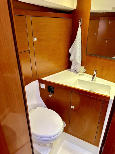 Flamingo Yacht Photos Pics 