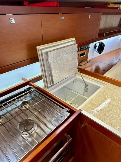 Flamingo Yacht Photos Pics 