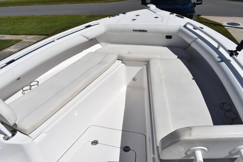  Yacht Photos Pics 2018 Everglades 273 Center Console boat with spacious seating and sleek design.