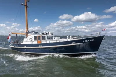 Motorsailer Robbenjager 16.71