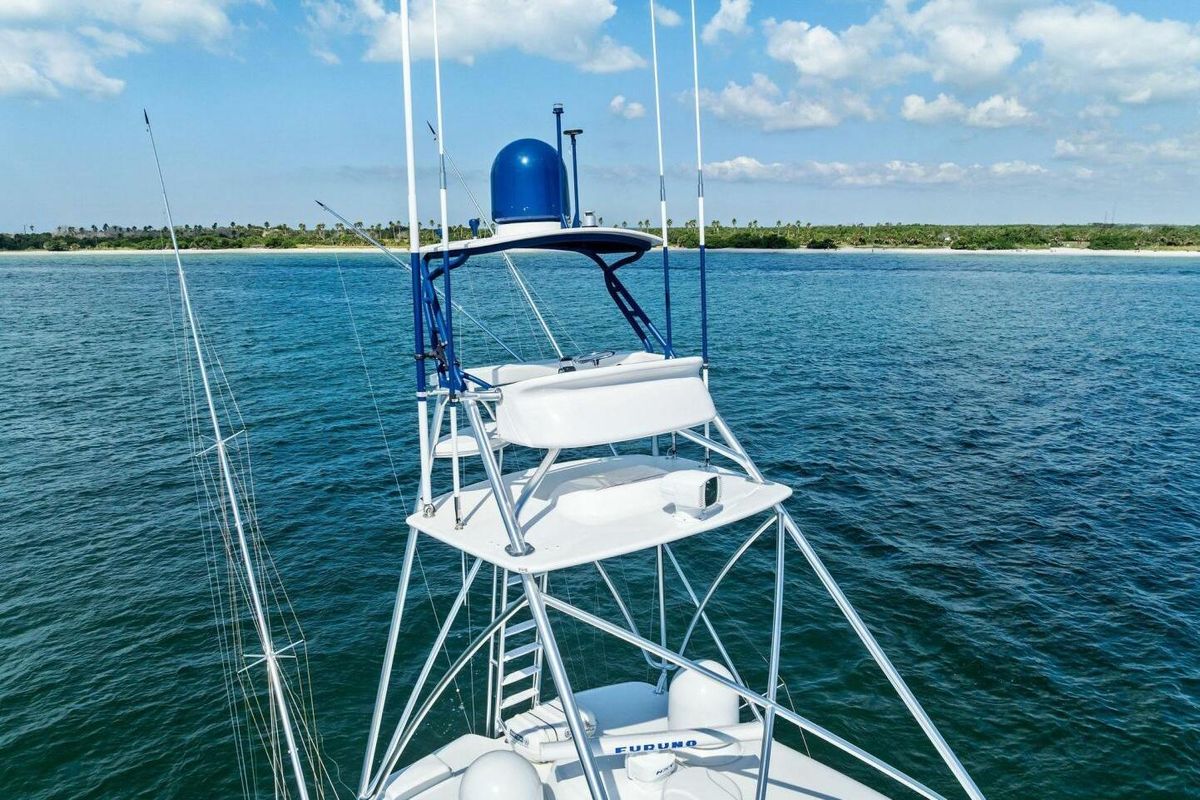 2023 Viking 72 