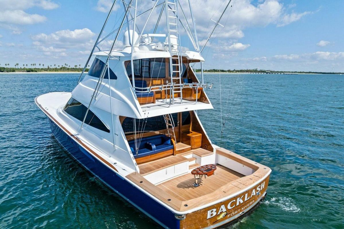 2023 Viking 72 