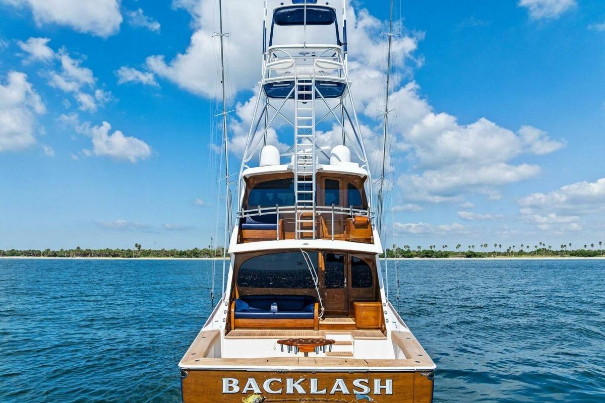 2023 Viking 72 