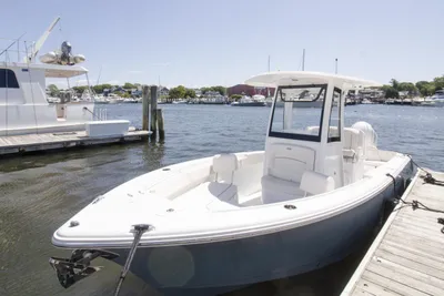 Sea Hunt Ultra 245 SE