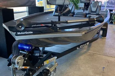Lowe Stinger 175 Crappie BASS