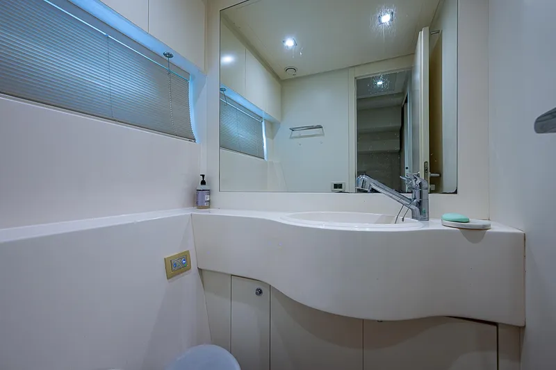 Scissortail II Yacht Photos Pics 