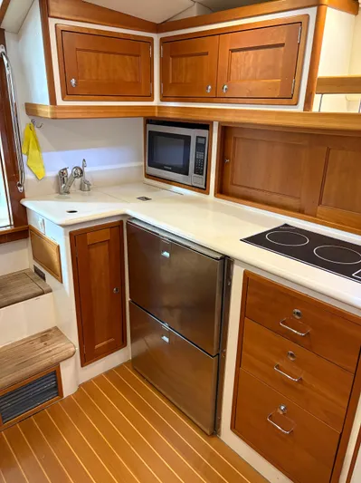 Azucar Caliente Yacht Photos Pics 