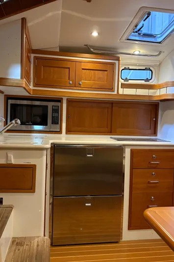 Azucar Caliente Yacht Photos Pics 